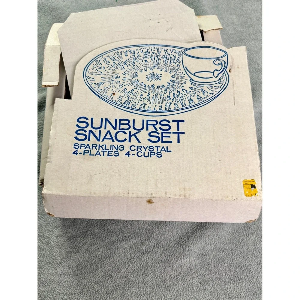 Vintage Sunburst Snack Set Sparkling Crystal Glass 4 Plates 4‎ Cups Original Box